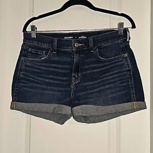 Old Navy Mid-Rise Boyfriend Barbara Clean Blue Wash Rolled hem NWOT Size 4